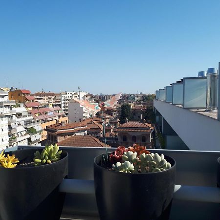 Penthouse 40 In Trastevere With Seasonally Jacuzzi Roma Dış mekan fotoğraf