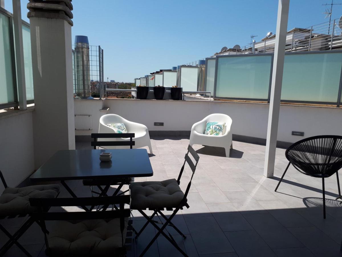 Penthouse 40 In Trastevere With Seasonally Jacuzzi Roma Dış mekan fotoğraf
