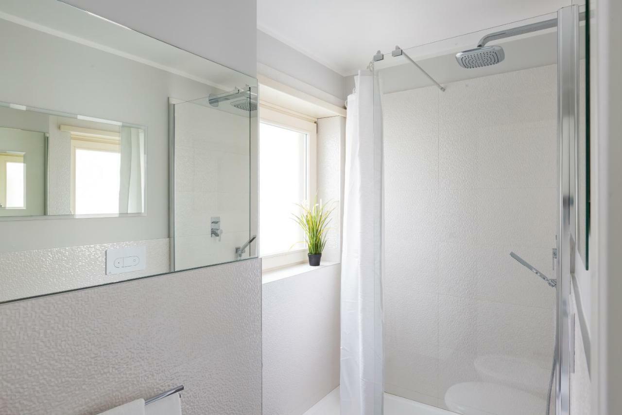 Penthouse 40 In Trastevere With Seasonally Jacuzzi Roma Dış mekan fotoğraf