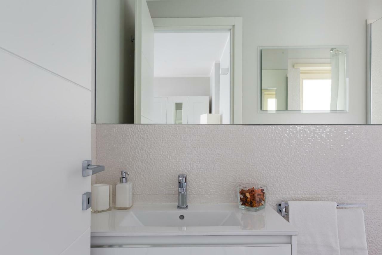 Penthouse 40 In Trastevere With Seasonally Jacuzzi Roma Dış mekan fotoğraf