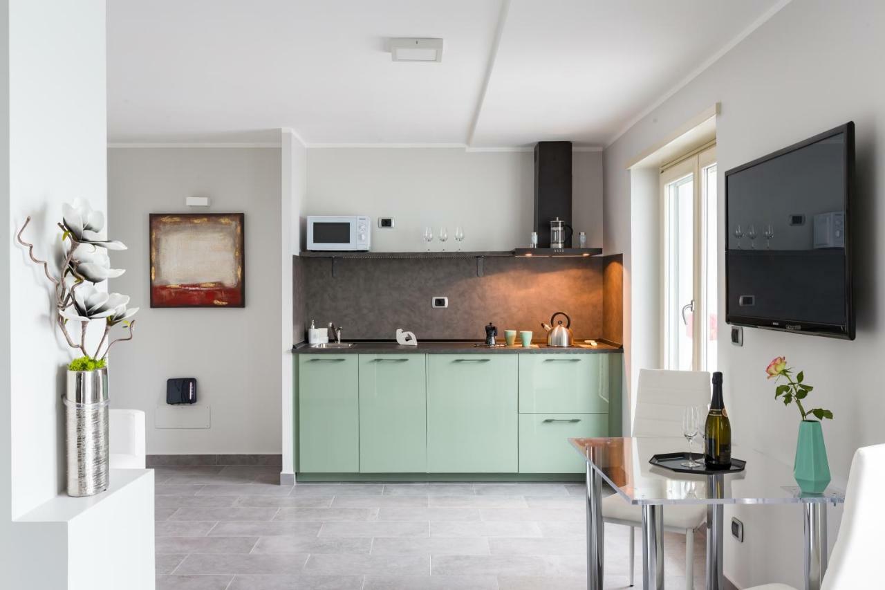 Penthouse 40 In Trastevere With Seasonally Jacuzzi Roma Dış mekan fotoğraf