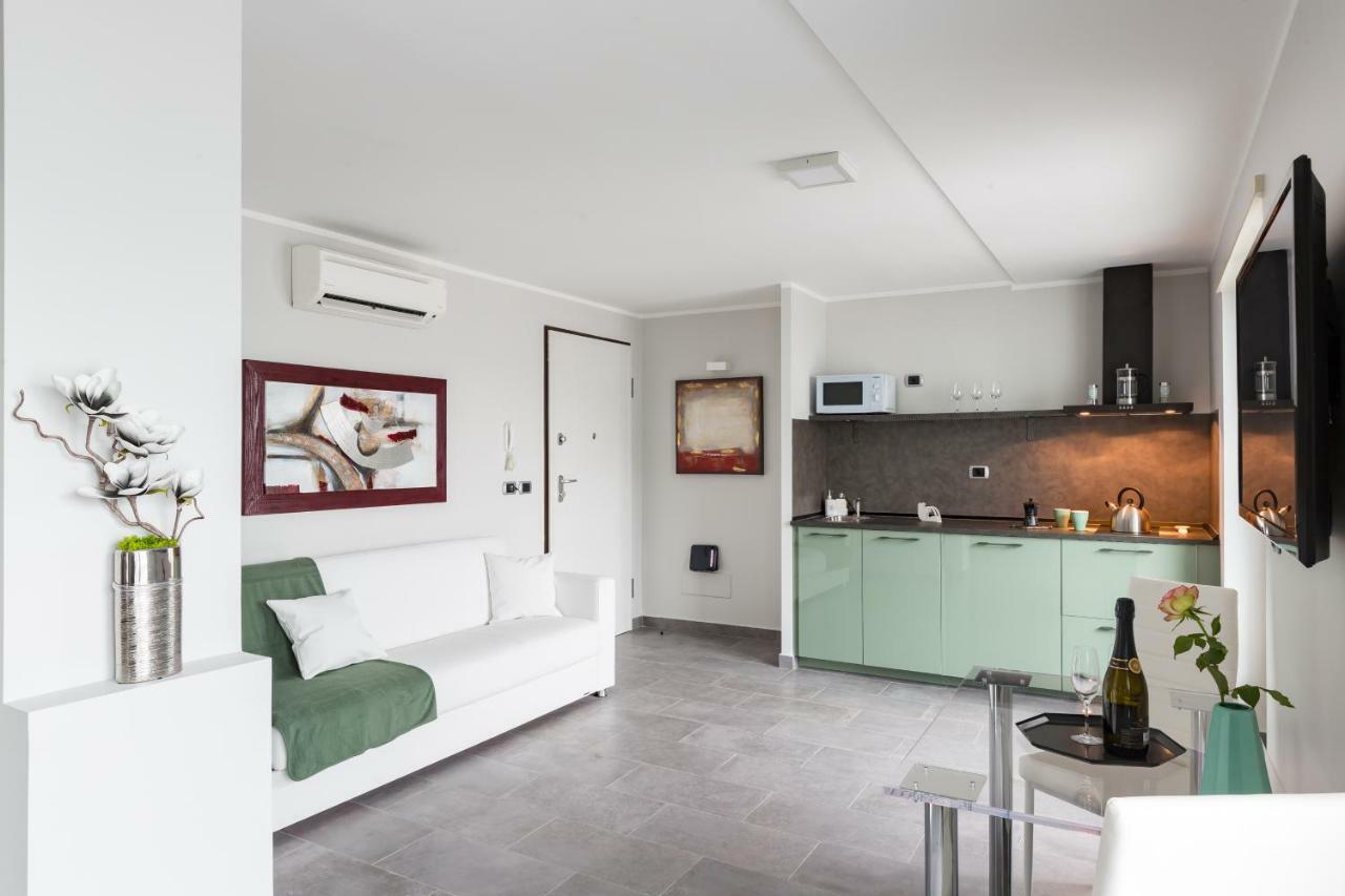 Penthouse 40 In Trastevere With Seasonally Jacuzzi Roma Dış mekan fotoğraf